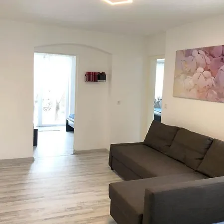 Apartment Work & In Troisdorf